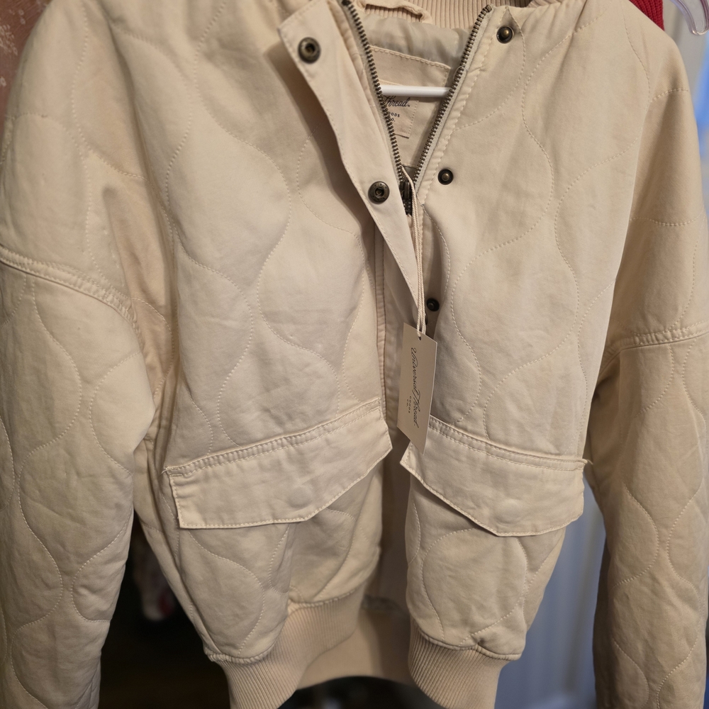 Universal Thread Off-White Quilted Bomber Jacket